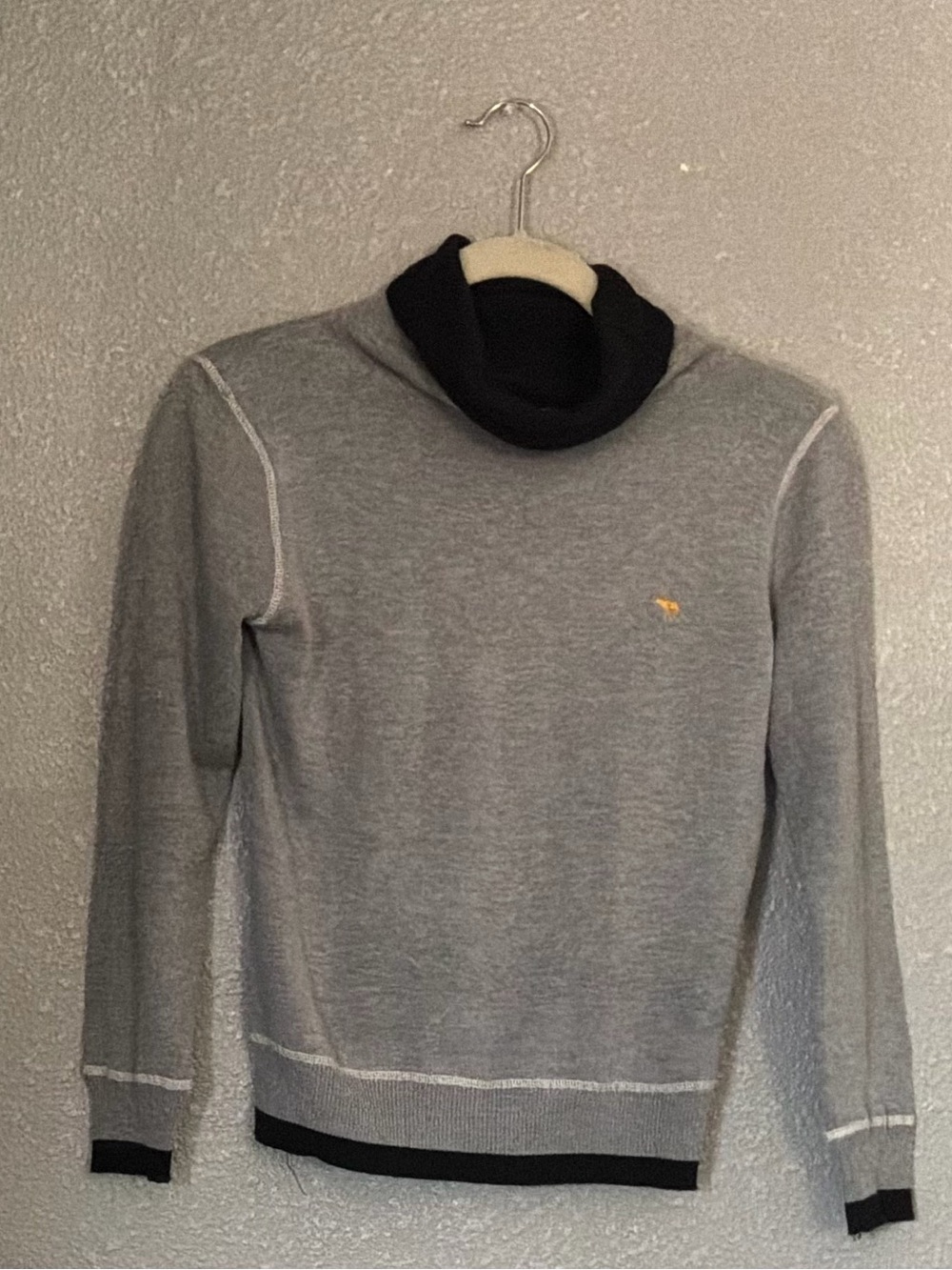Teens Long Sleeve Gray Turtleneck Sweater with Contrast Trim